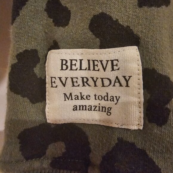 2 Piece Girls Size 5/6 Shirts - Picture 4 of 7